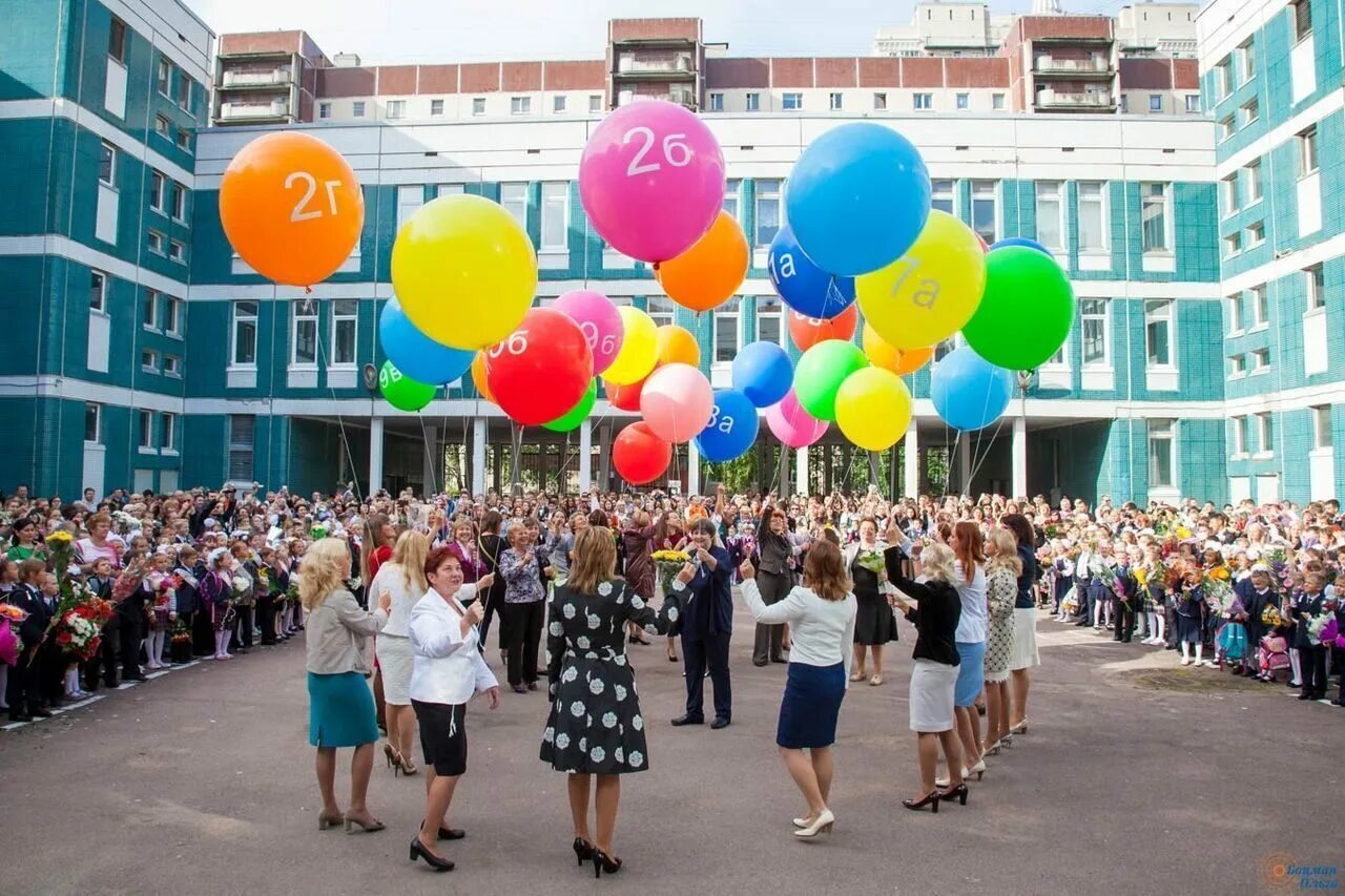 школа праздник видео. школьные праздники. линейка в школе. последний звонок хвалынск. праздник 1 сентября в школе.