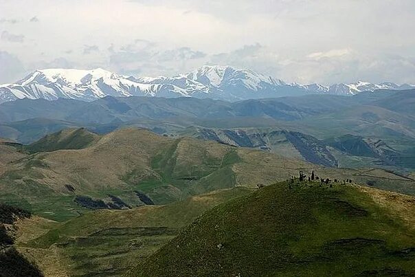 Горы село Амух. Самурский хребет. Самурская Долина Дагестан. Джуфудаг.