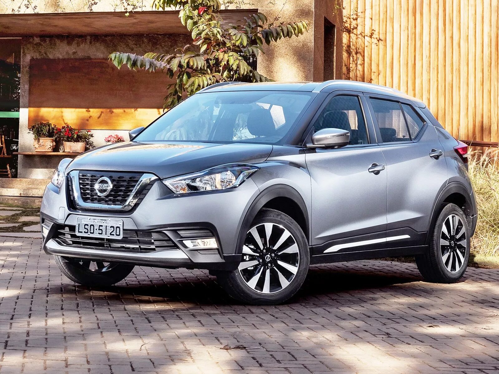 Кроссовер казань. Nissan паркетник. Ниссан Кикс 2020. Ниссан Кикс 2021. Nissan Crossover.