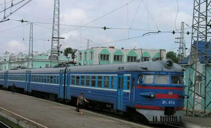 Электричка Томск Тайга. Станция Правотомск Кемерово. Электричка Томск. Электричка Кемерово. Электричка яшкино тайга