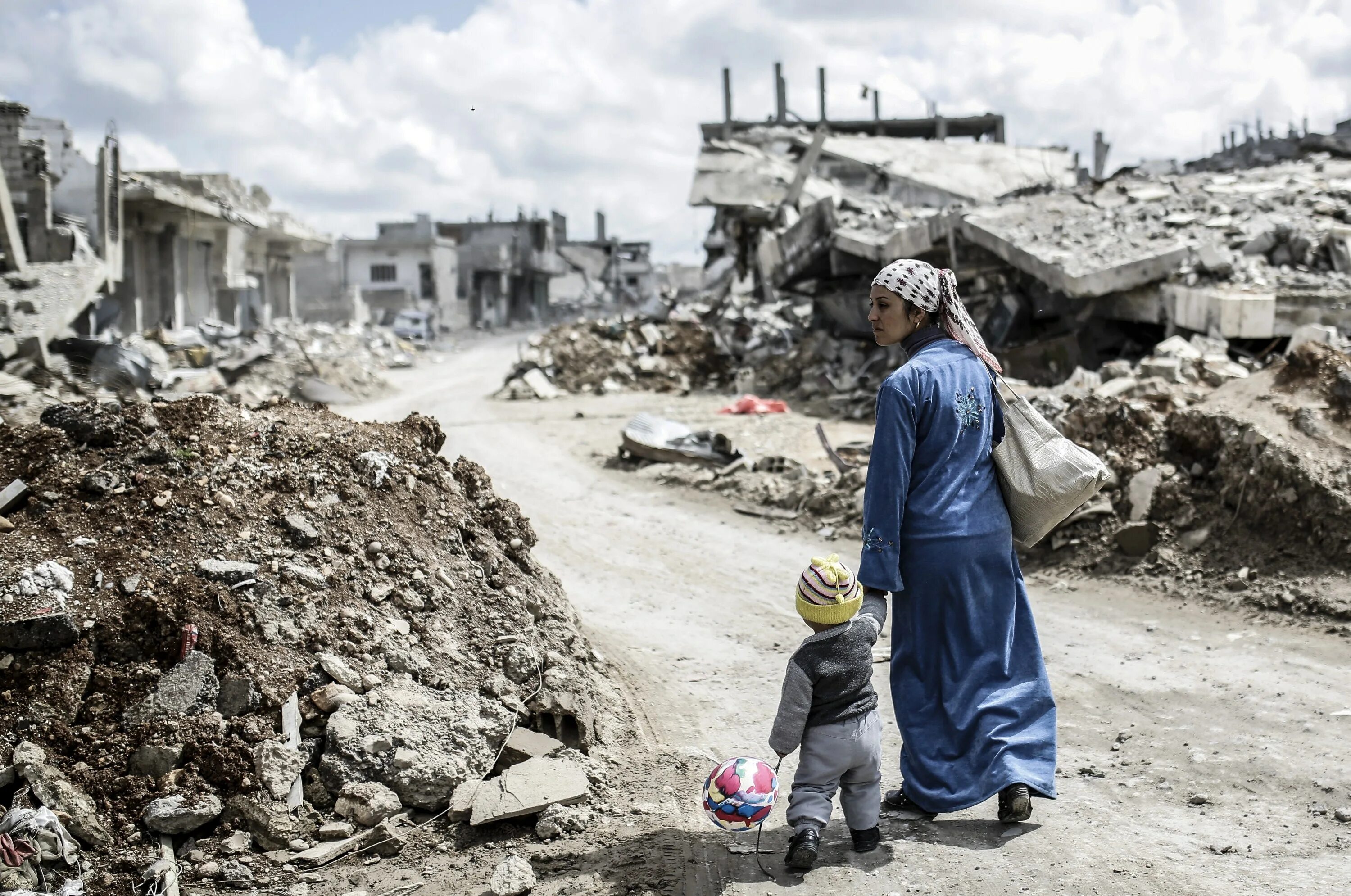 Мирные жители дети. Жертвы Вооруженных конфликтов. Сирийские мирные жители. Последствия войны.