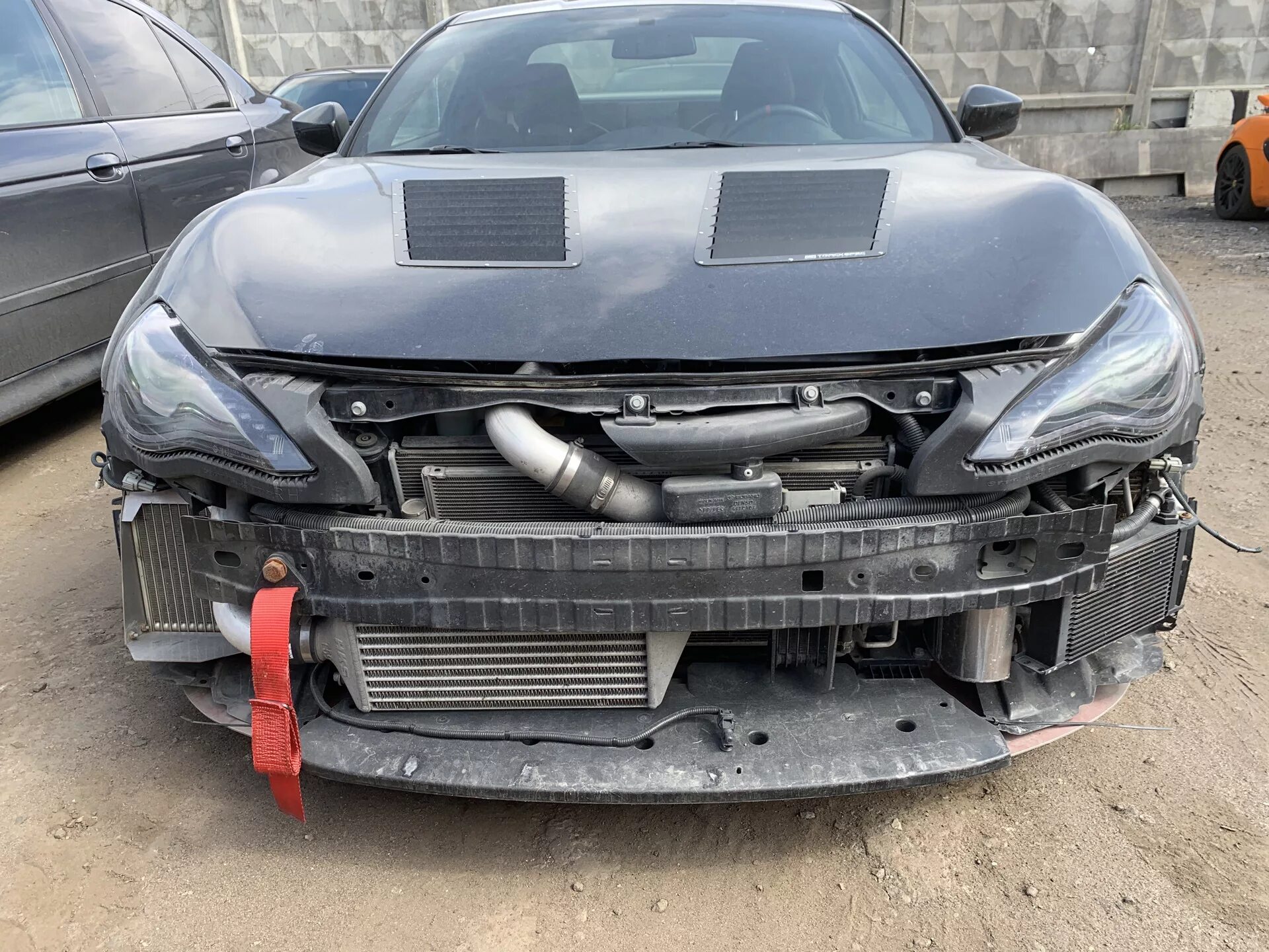 Машина без переднего бампера. Toyota gt86 без бампера. Тойота Виста без бампера. Тойота Королла 2020 без переднего бампера. Мерседес 213 без переднего бампера.