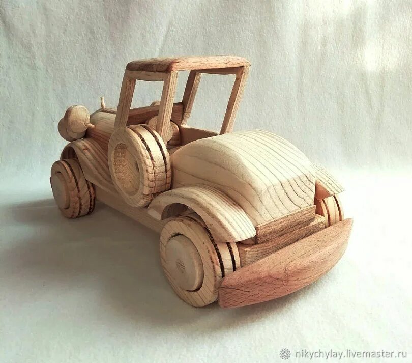 Деревянная машина. Модели деревянных машинок. Модель машинки из дерева. Машинка деревянная ретро.