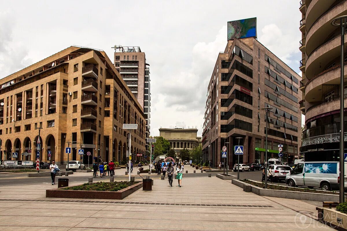 File:Gevork Kochar street, Yerevan.jpg - Wikipedia