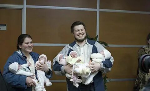 Женщина родила пять детей