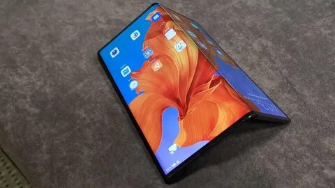 Huawei тройной фолд