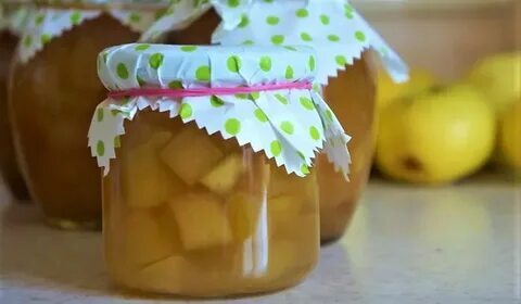 Нужно переворачивать банки с вареньем