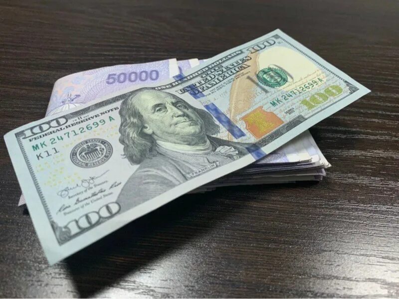 Доллар курс узбекистан сум бугунги 100. Доллар. доллар сум. доллар в узбекистане. dollar kurs узбекистан.