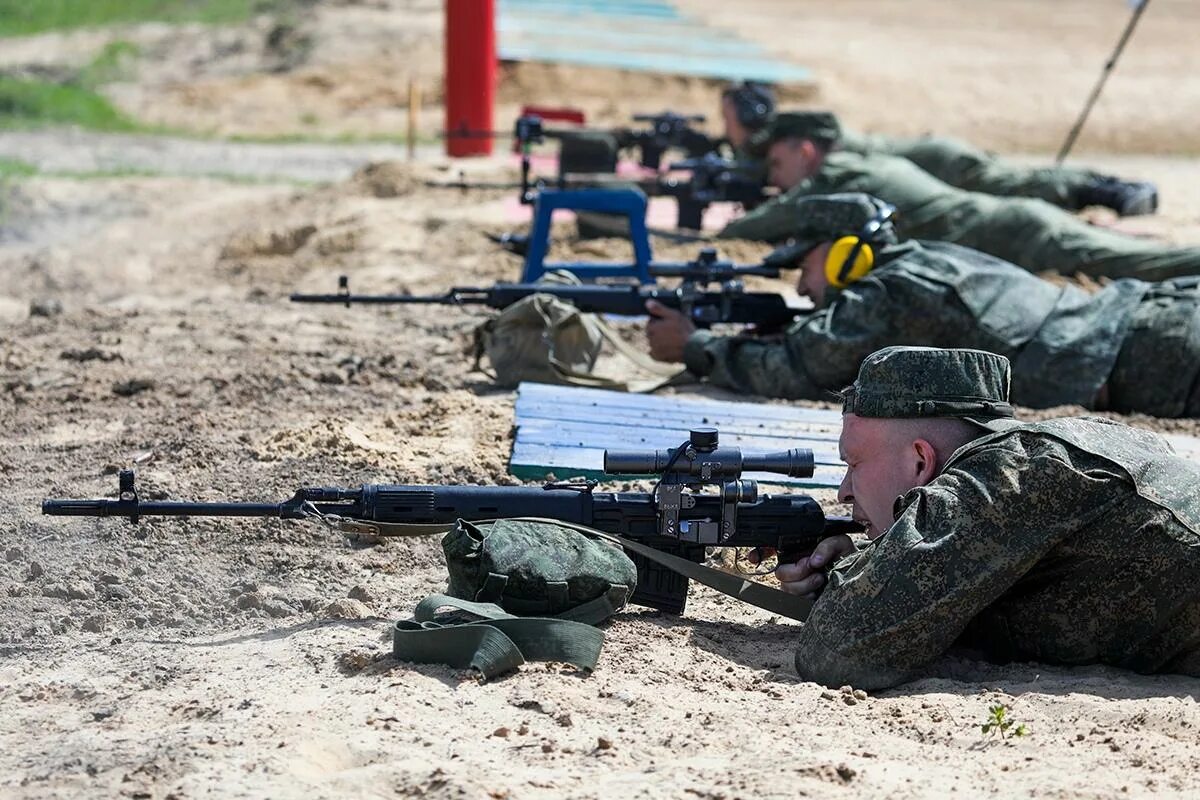Школа снайперов солнечногорск. Соревнования по стрельбе из снайперской винтовки. Школа снайперов. Курсы снайперов. Курсы снайперов.