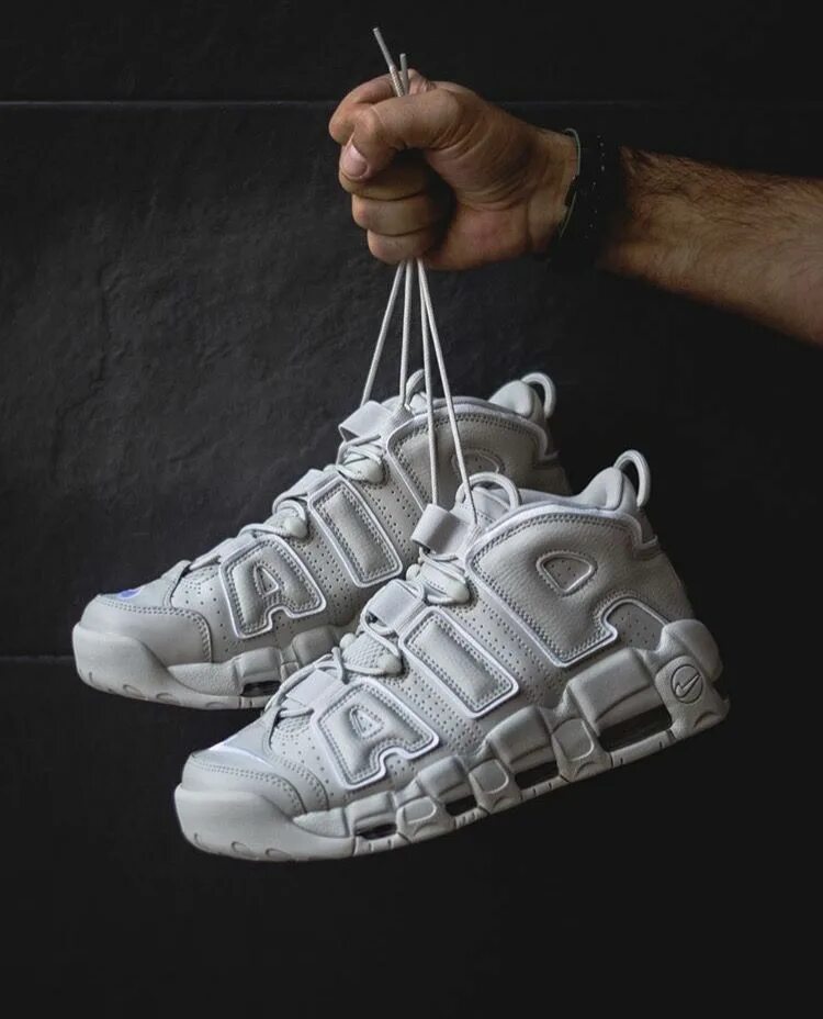 Кроссовки Nike Uptempo. Air more кроссовки 1999. Nike Air Uptempo Шнуров. Nike Uptempo расцветки.