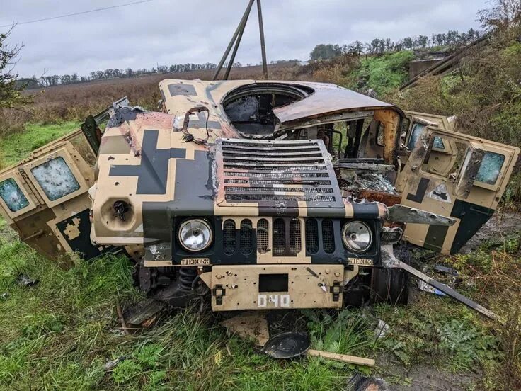 Подбитая натовская техника. М113 Хамви.