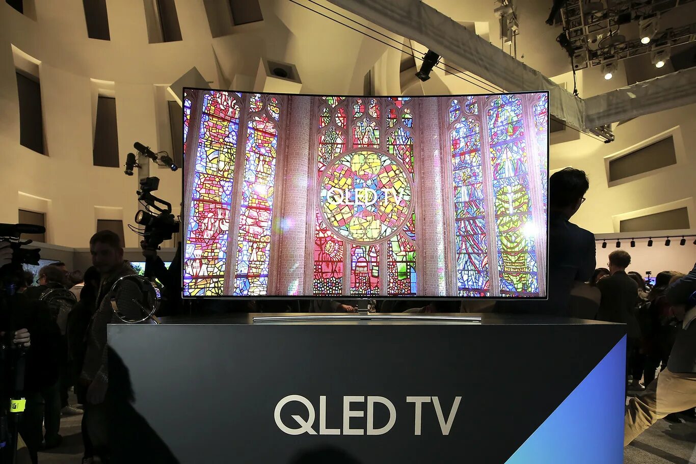 Samsung QLED 2017. QLED OLED Nano Cell. QLED 2018 Samsung. Samsung TV 2017.