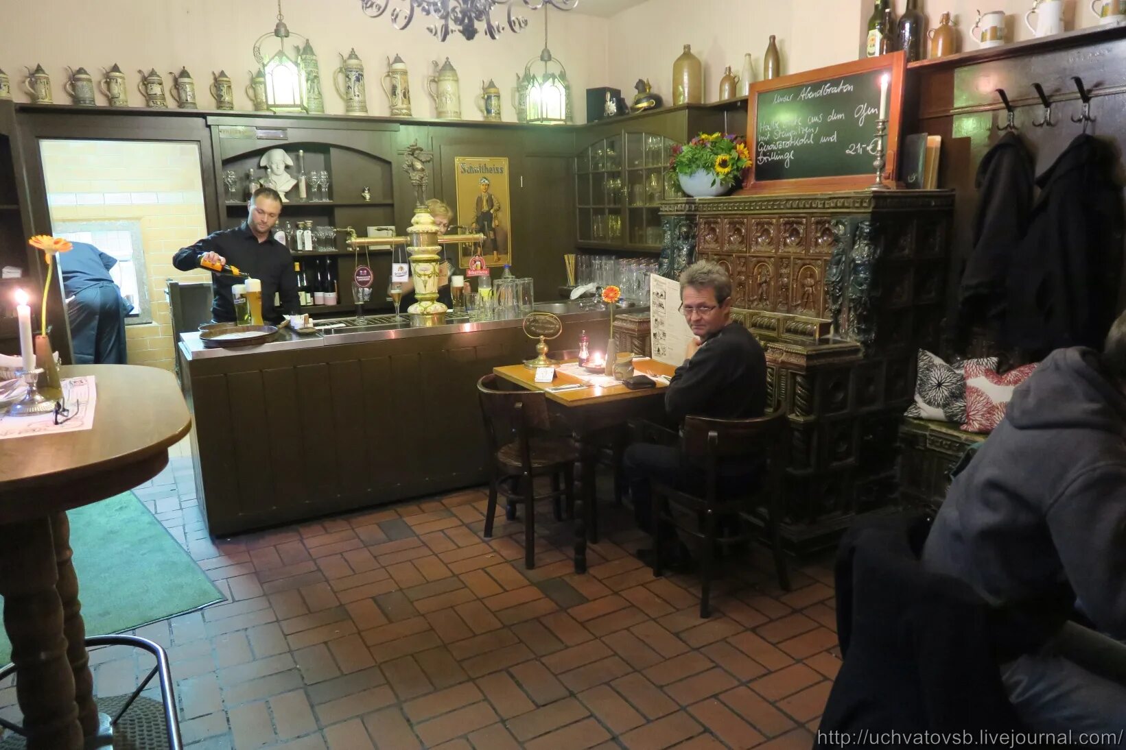 штирлиц бар хабаровск. штирлиц ресторан пивной. кафе штирлиц. кафе элефант 17 мгновений весны. штирлиц в ресторане.
