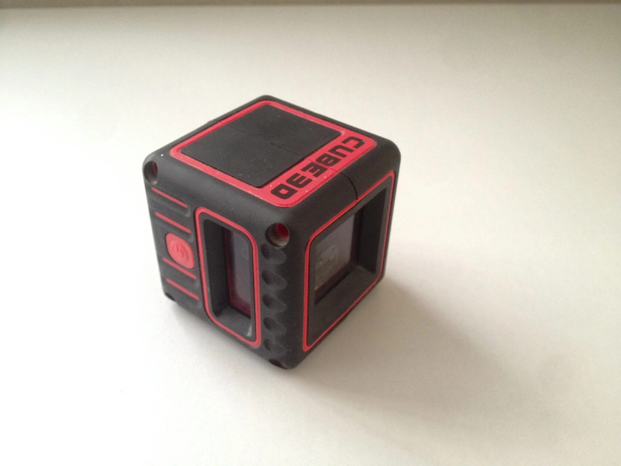 Ada cube 3d. Лазерный нивелир ada Cube 3d. Лазерный уровень ada gube анлог 3-360 (0,46 кг,100х100х85 мм). Cube 3d лазерный уровень. Cube3d кейс лазерный.