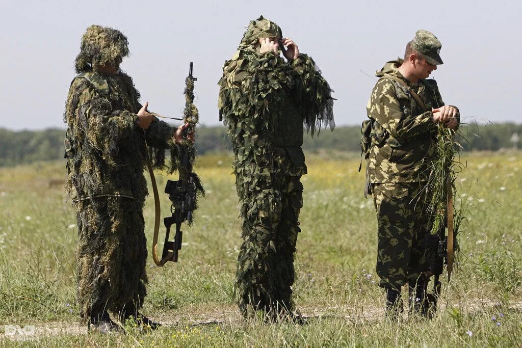 Снайпер вс рф. Маскхалат ССО СПН. Маскхалат СОБР. Маскхалат спецназа Лесной. Маскхалат разведчика Российской армии.