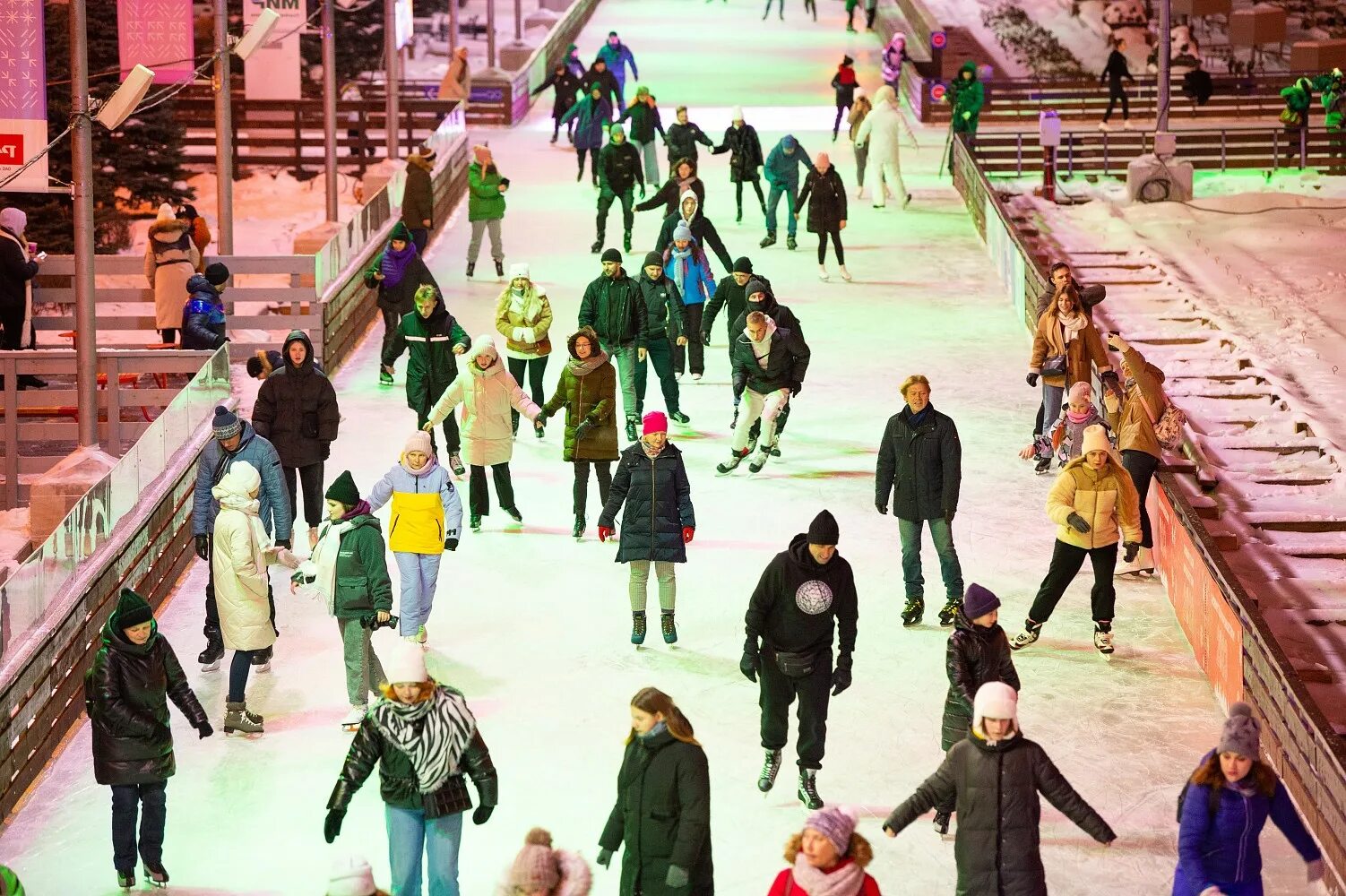 Каток на вднх 2023. Каток ВДНХ открытие.