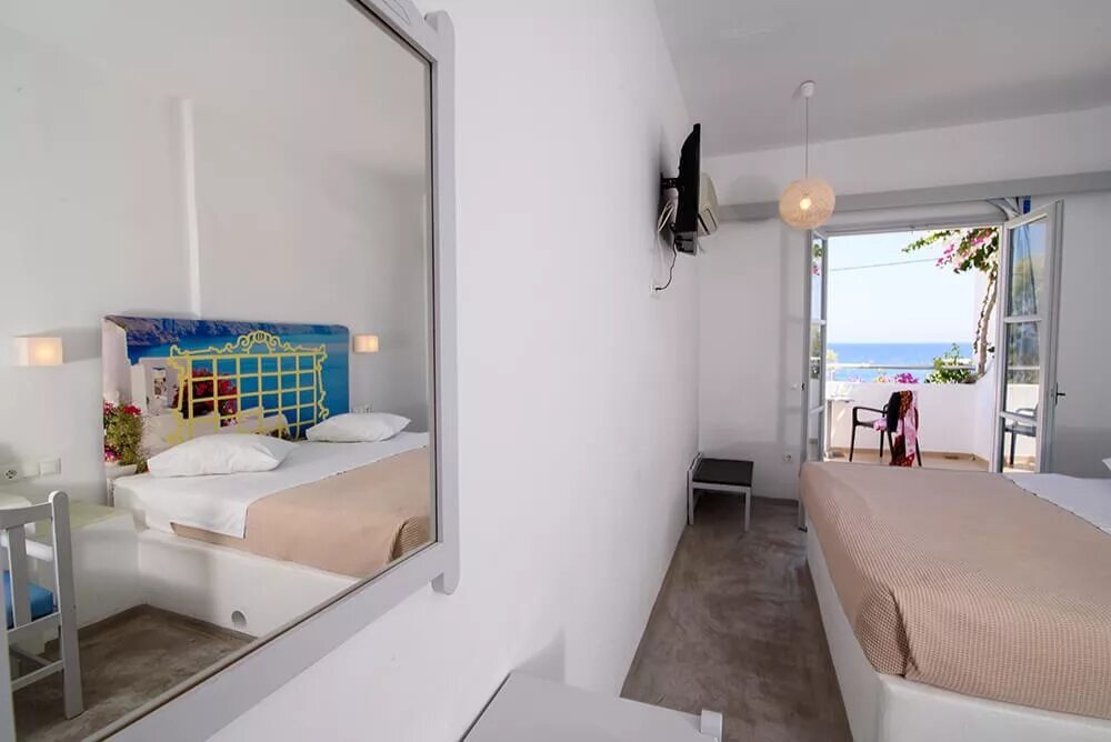 Crystal boutique beach resort. En vie Beach Boutique Hotel 3 Алания. Отель the Beach Boutique House. RK Beach Hotel. Crystal Boutique Beach Resort 5.