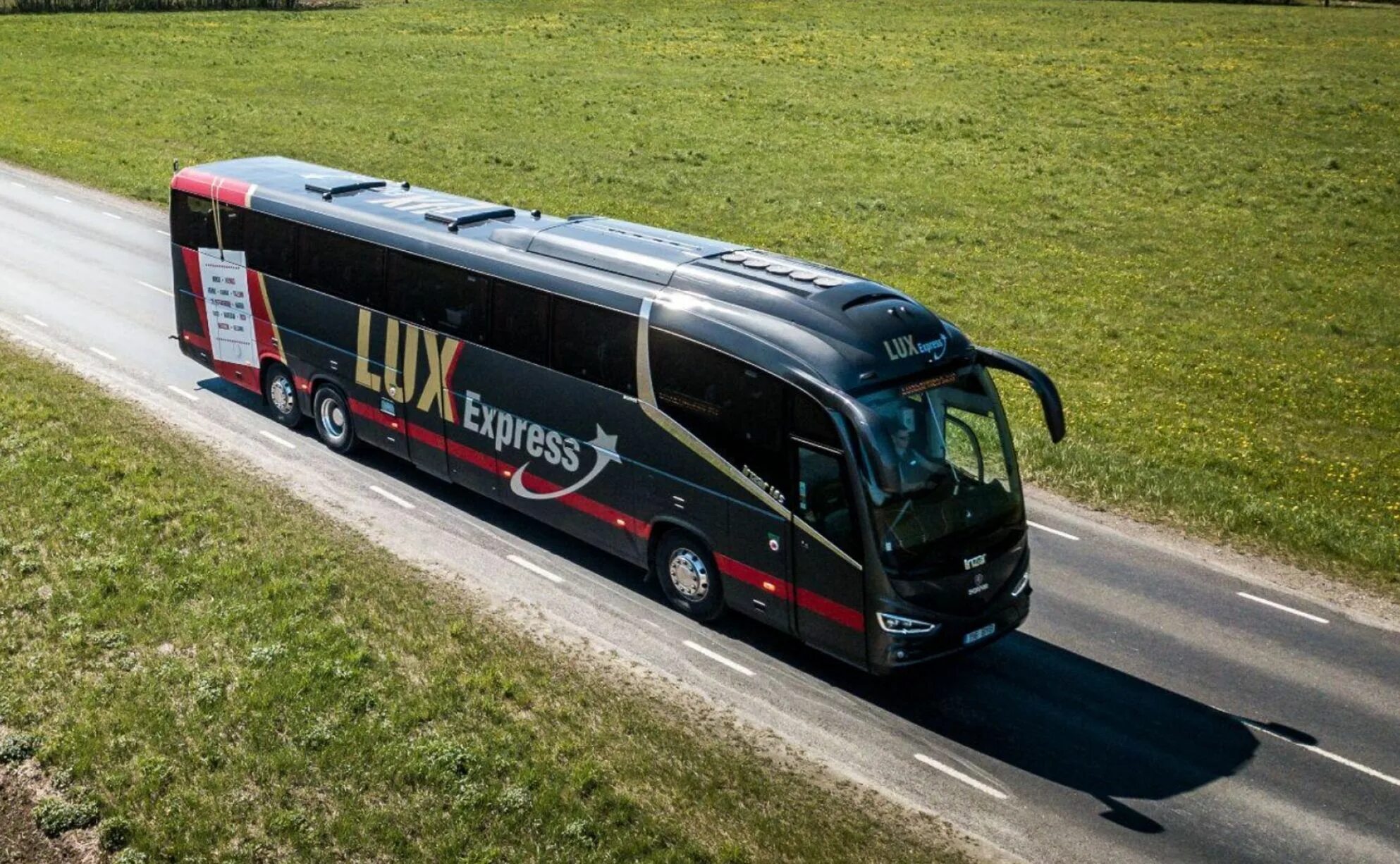 Автобус спб таллин. Lux express автобусы санкт-петербург хельсинки. автобусы хельсинки lux. lux express спб хельсинки. автобус люкс экспресс.