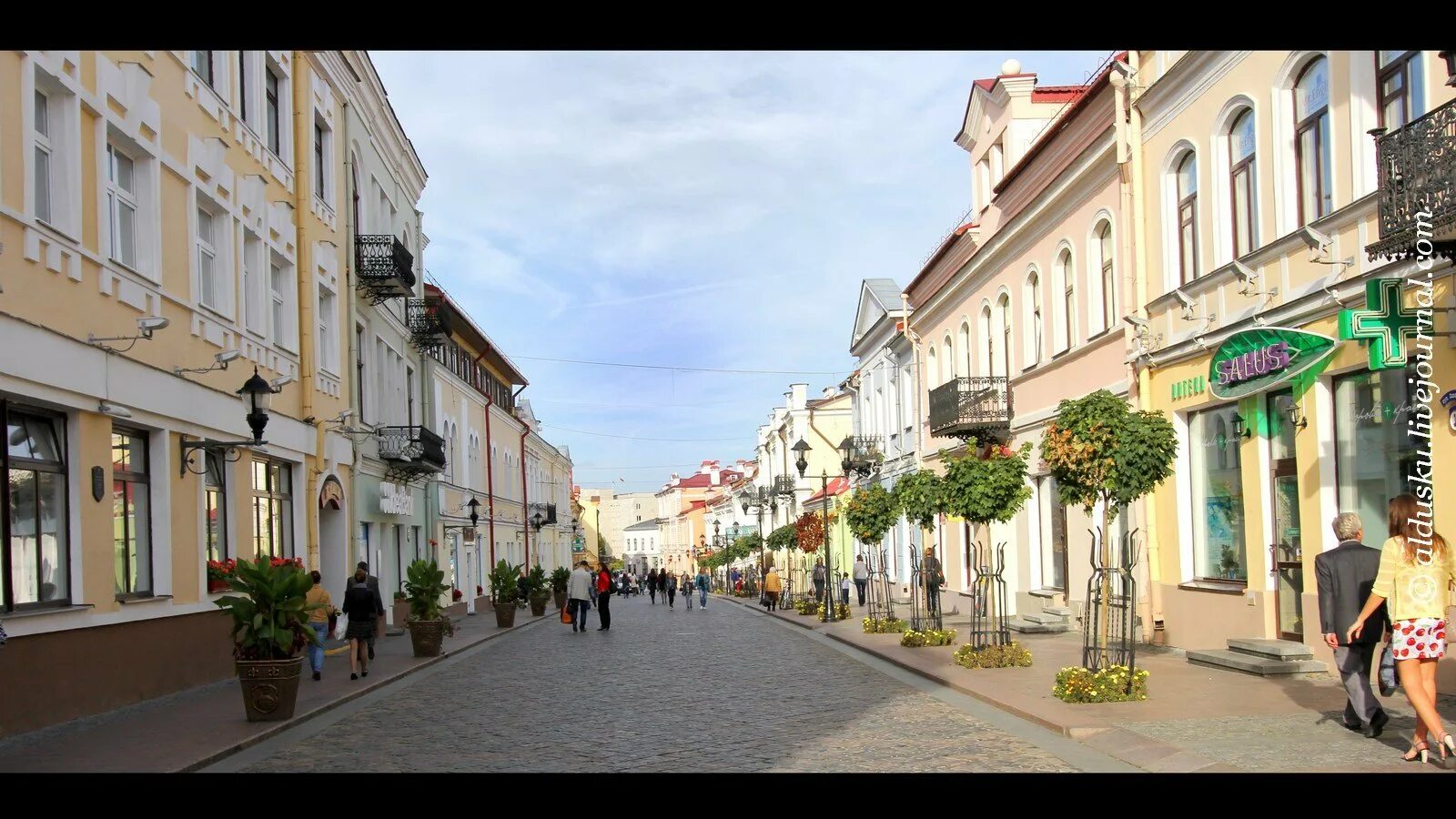 Какие улицы в гродно. Гродно Советская улица. Гродно пешеходная улица Советская. Гродно исторический центр. Старый центр города Гродно.