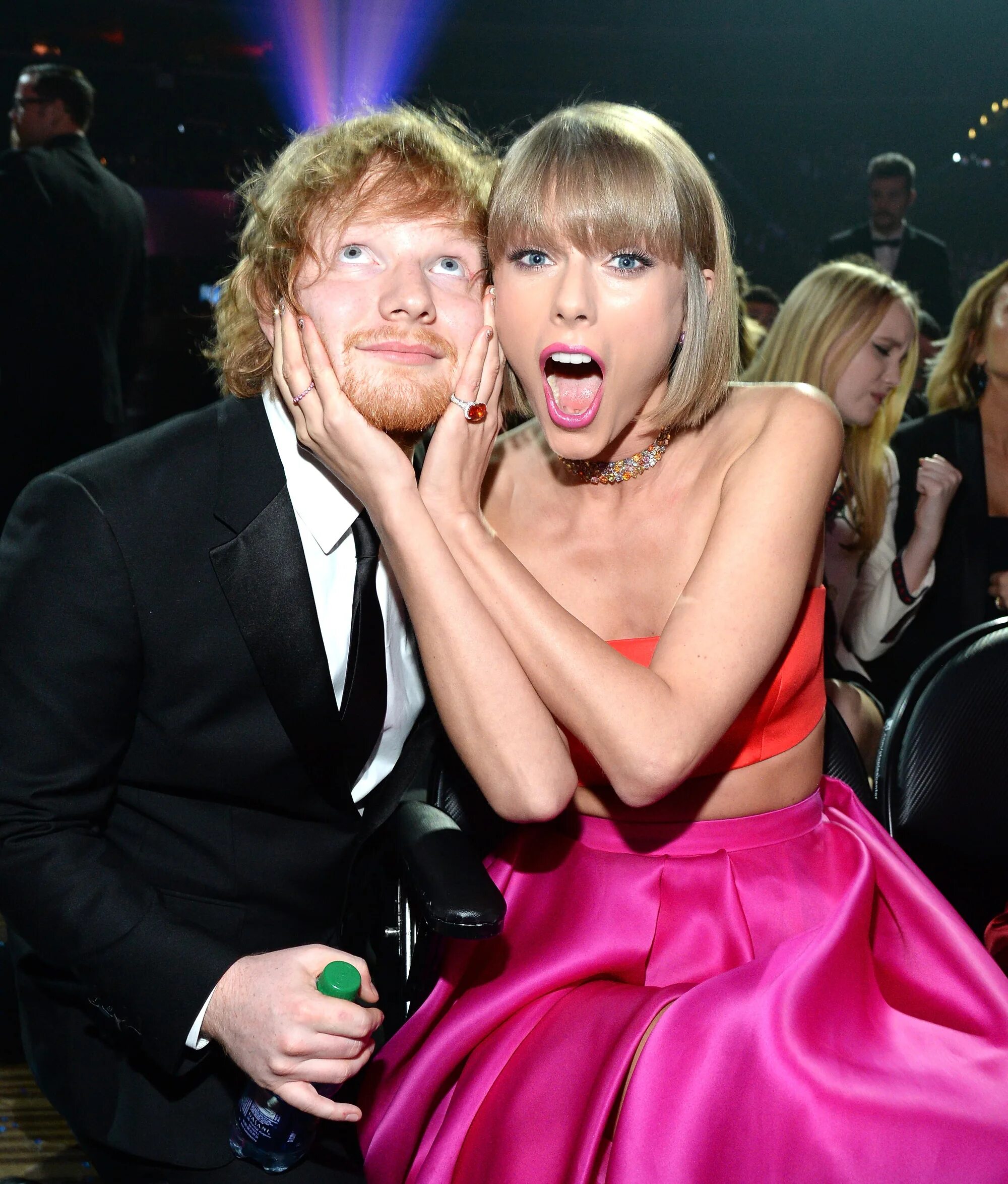 Ed sheeran taylor swift. Эд ширан и тейлор свифт. ed sheeran bad habits. эд о&#039;нилл и тейлор свифт.