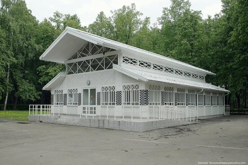 Солнечная эстрада в измайловском парке. Соколиная гора москва парк. Эстрада в измайловском парке. Эстрада солнечная измайловский парк. Эстрада солнечная измайловский парк.