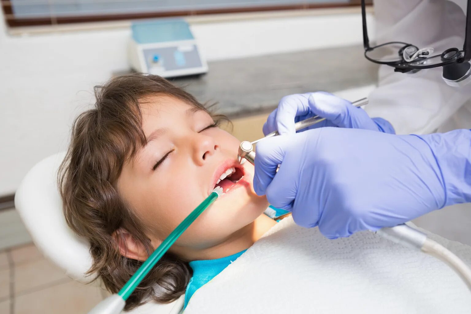 Можно пить после анестезии стоматолога. Стоматология с седацией для детей. Наркоз в стоматологии для детей.