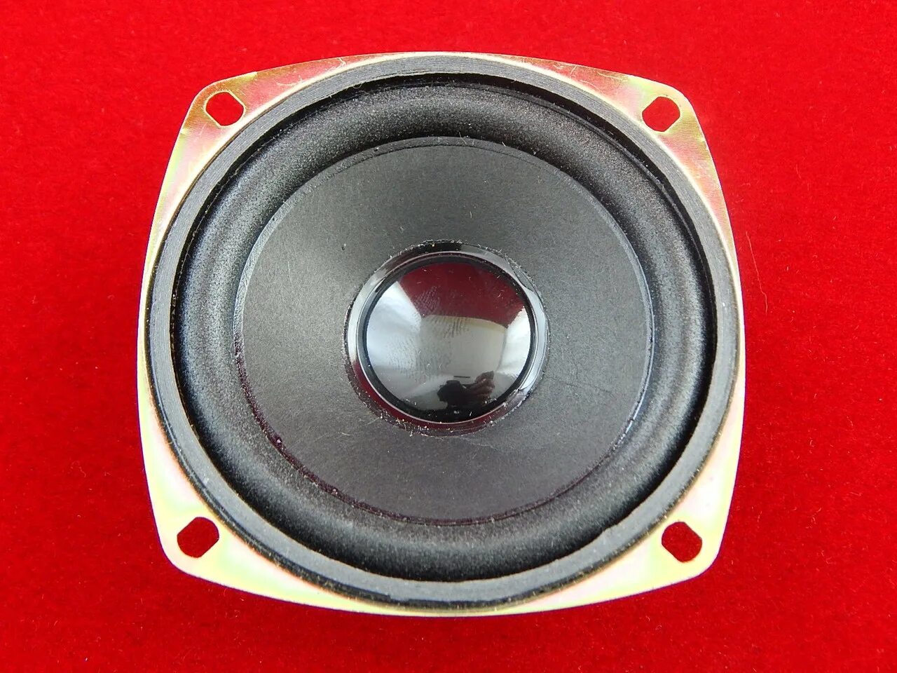 Динамик 3 дюйма 10 ватт 2 ом. Динамик y3002h 4om 8w. Динамик 15 ватт 4 ом. 4 ом 5 вт. Динамик 4 ом 5 вт.