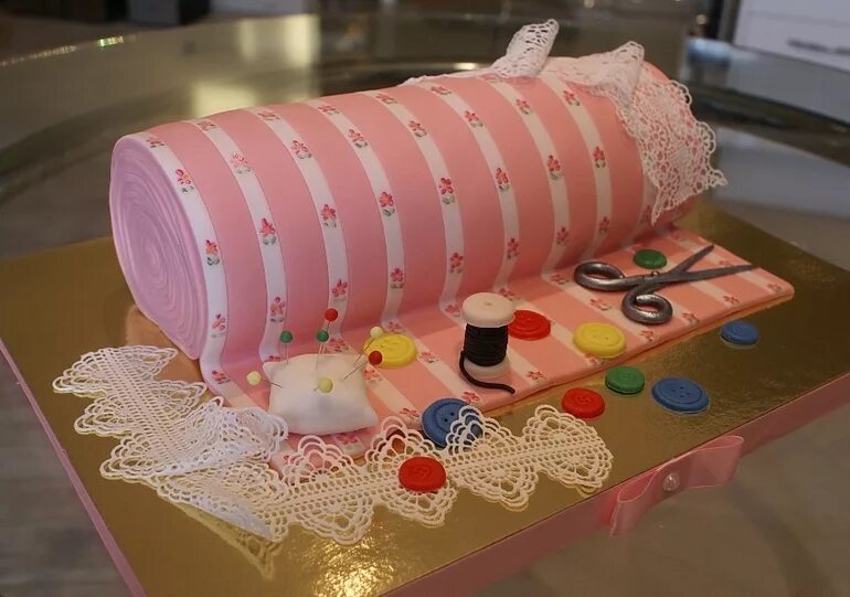 Креативные подарки своими руками. Шкатулка для швейных принадлежностей. Сундучок для швейных принадлежностей. Украшения для швеи. Что можно подарить швее.