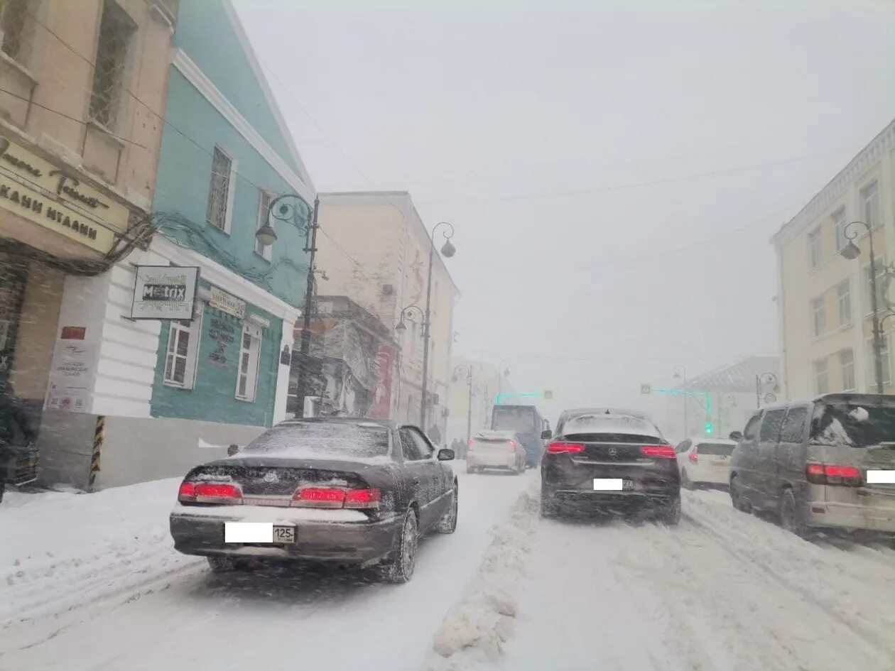 Владивосток прямо время. Владивосток снег центр. Владивосток сейчас. Фото Владивостока сейчас. Владивосток сейчас снег.