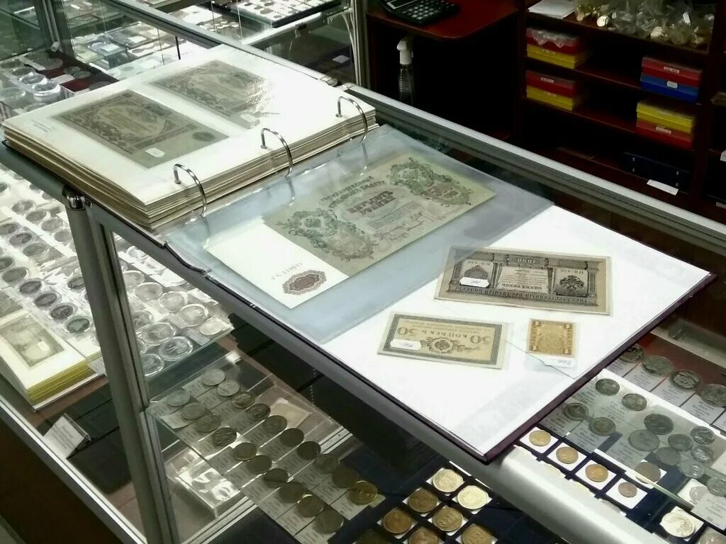 Магазин нумизматики сулимова 38. Алтайская улица санкт-петербург магазин нумизматики. Нумизматическая лавка. Магазин нумизмат. Магазин нумизматики сулимова 38.