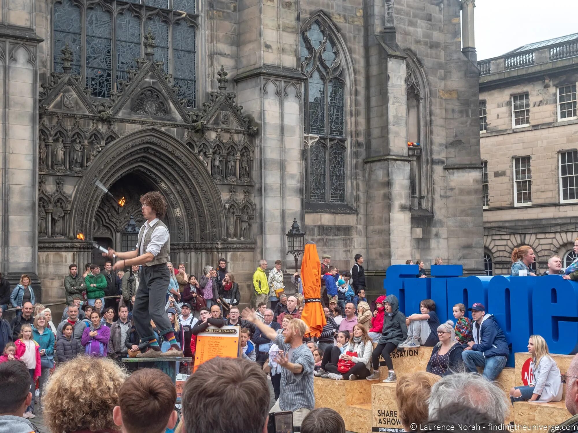 Edinburgh International Festival 2022. The Edinburgh International book Festival. Edinburgh Festival Fringe. Эдинбург фестиваль 26 августа.