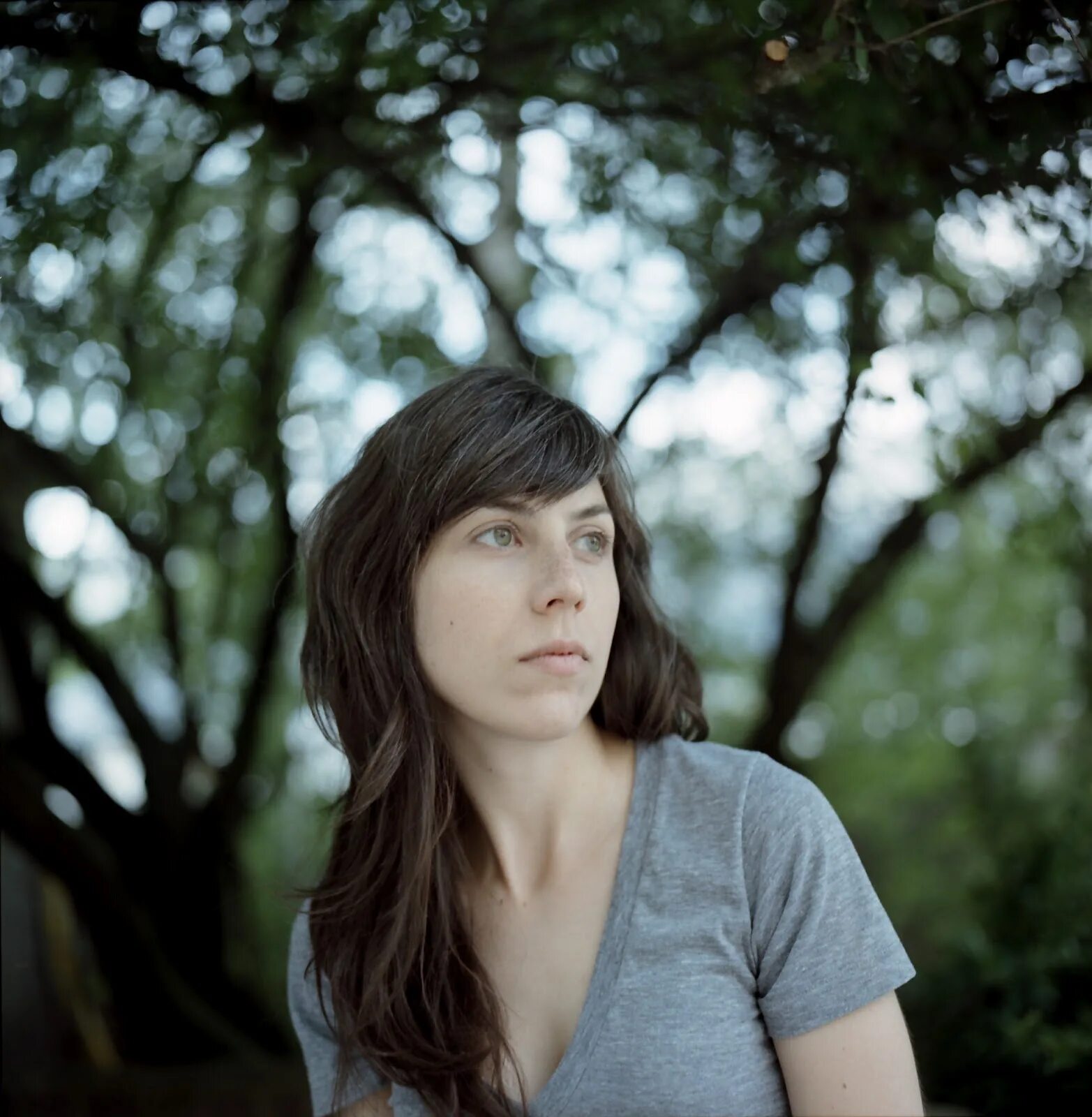 Джули бенц фотосессии. Julia holter heloise. Julia solo. Julia holter heloise single. Bargain.