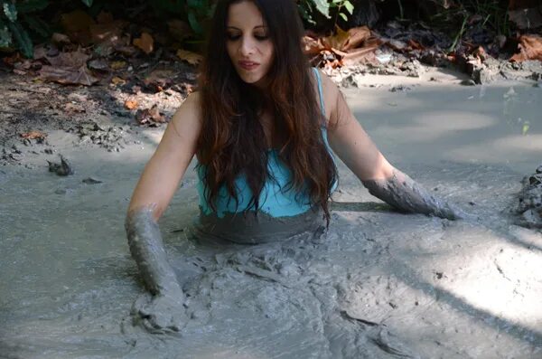 Girl in quicksand. Krystal Quicksand.