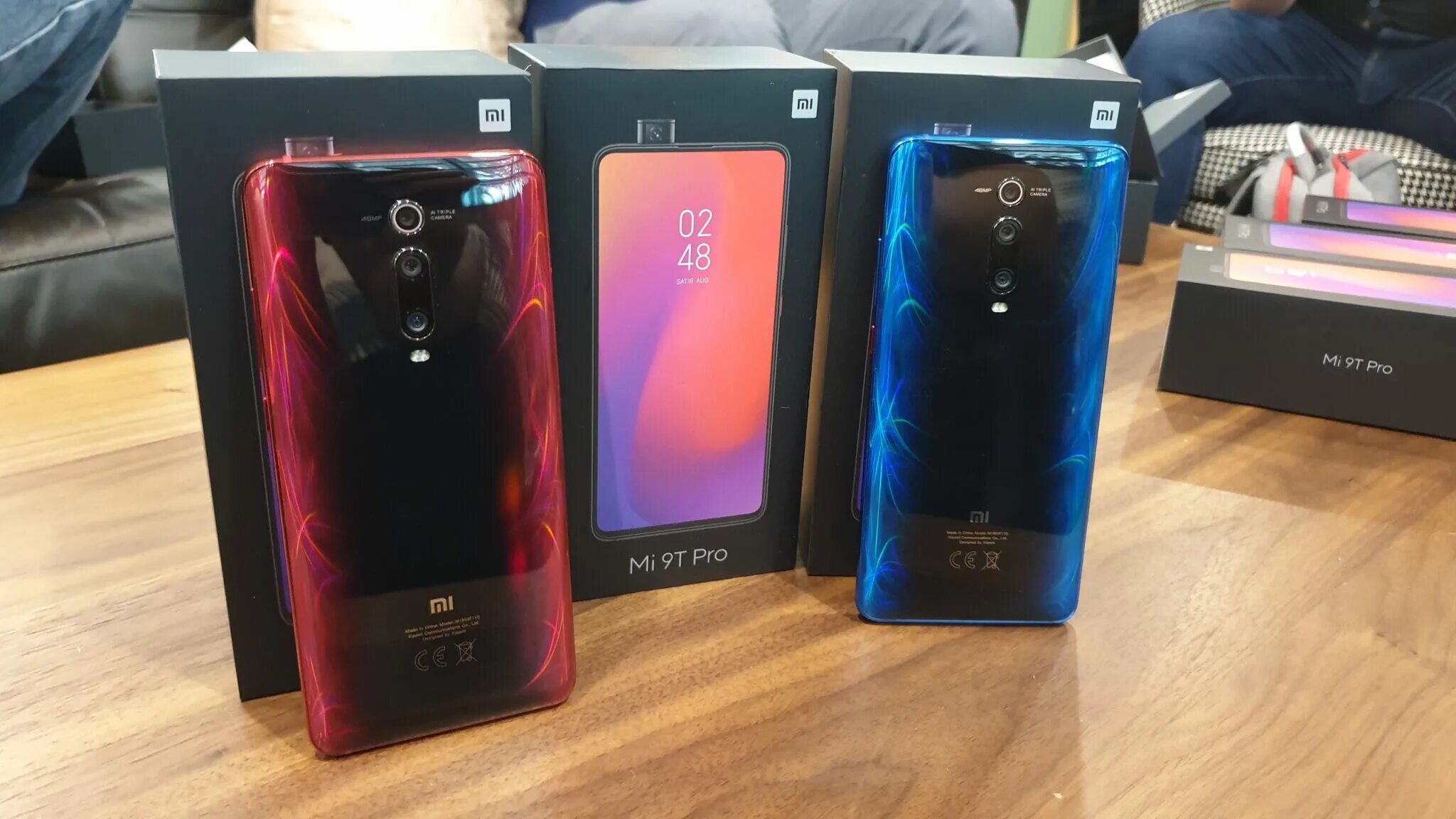 Mi 9t Pro красный. Mi 9t Pro. Mi 9 t Pro комплект. Xiaomi mi 9t красный.