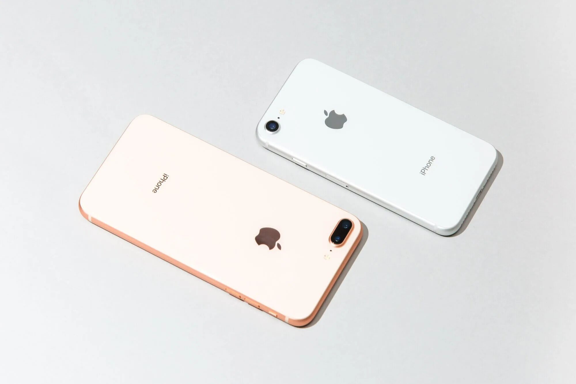 Айфон 8 и 13. Iphone 8 Plus. Iphone 8 и 8 Plus. Apple iphone 8 Plus Apple. Айфон 8 и айфон 8 плюс.