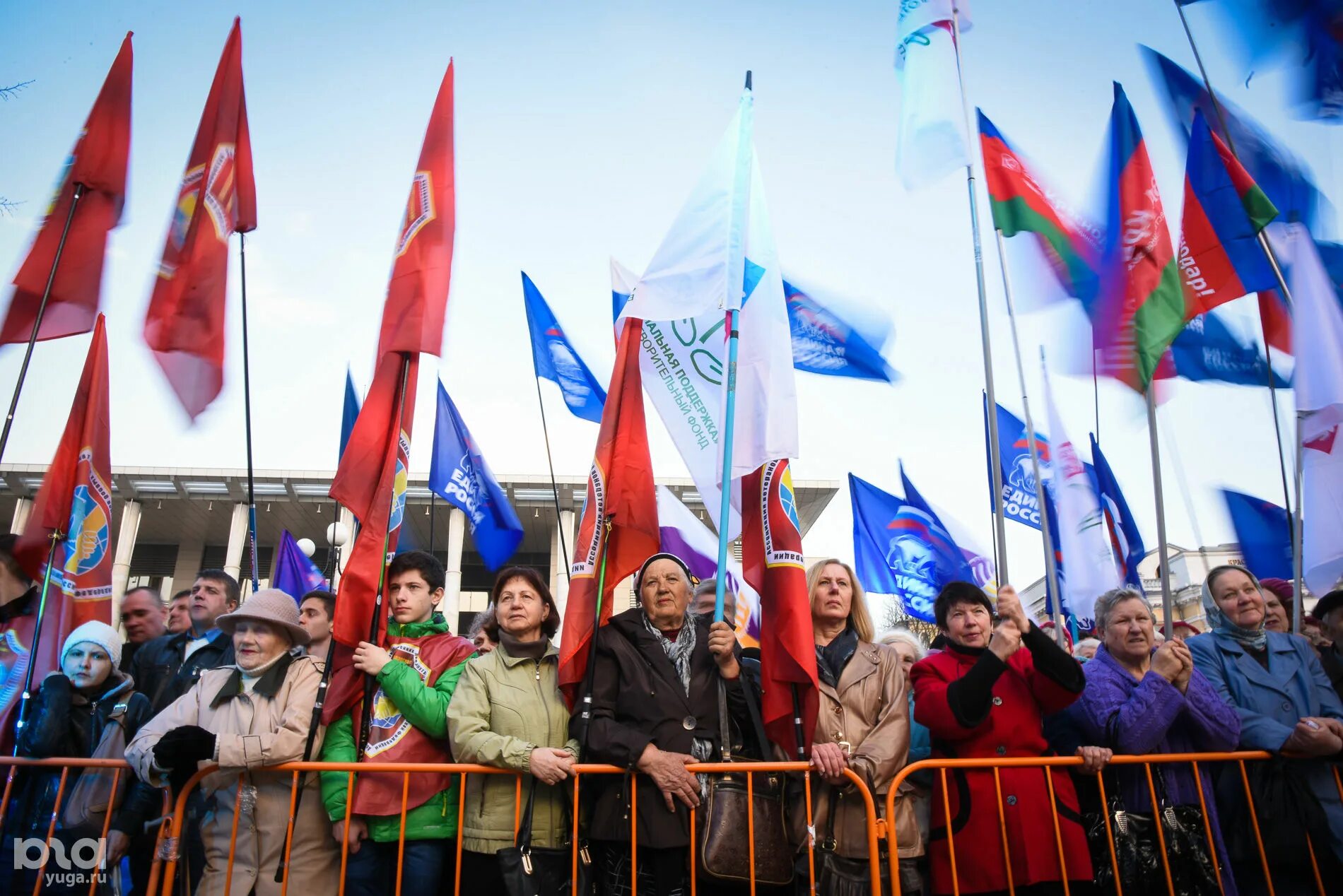 Вхождение крыма в российскую федерацию. Присоединение Крыма. Присоединение Крыма к России. Присоединение Крыма к России 2014. Празднование дня присоединения Крыма к России.