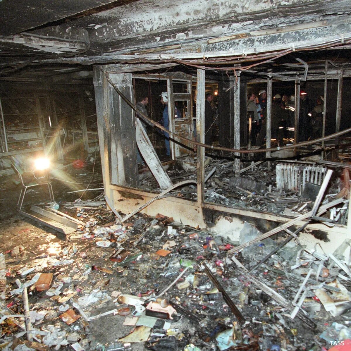 Подводная лодка "курск". Подводная лодка к-141 «курск». Гибель экипажа атомной подводной лодки к-141 «курск». 23 августа 2000 год. Апл курск 2000.