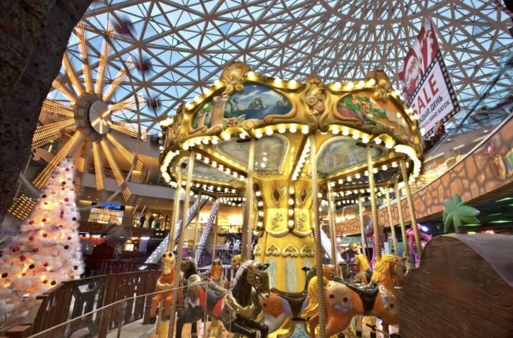Вегас каширка аттракционы. Happylon вегас москва парк аттракционов pirates park в трц. Вегас каширка аттракционы. Тематический парк happylon pirates park в трц вегас. Парк аттракционов в москве хэппилон вегас.