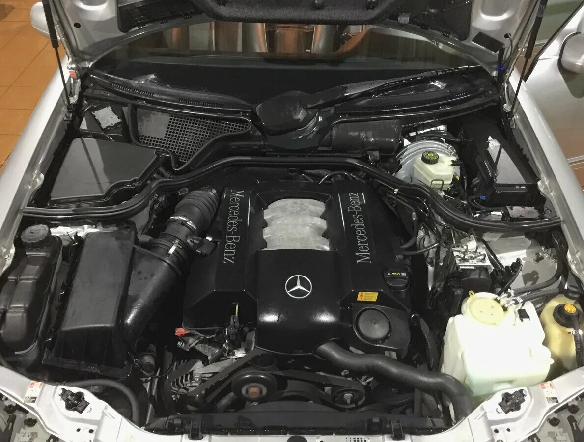 2 мерседес 210. Двигатель мерседес w210. Моторы мерс 210. Мерседес 210 м112 мотор. Моторы мерс 210.