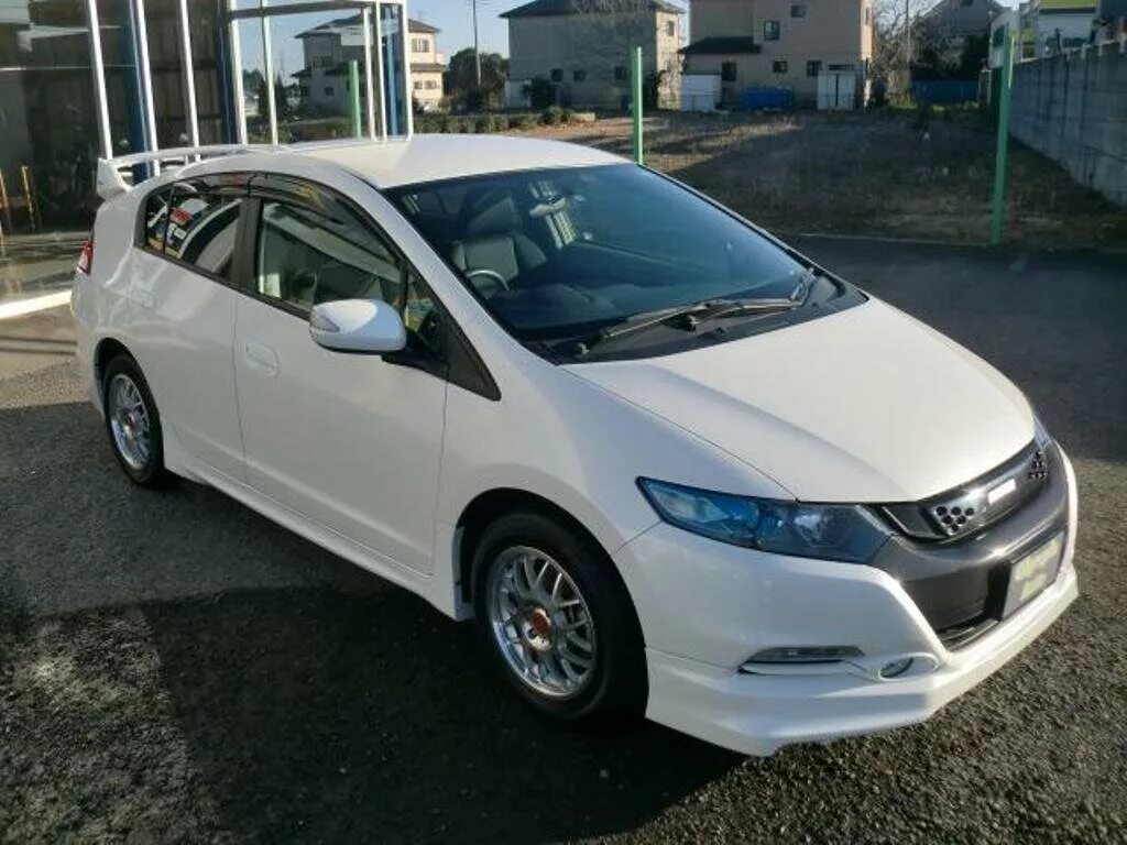 Купить хонду казань. Honda Insight 2011. Хонда Инсайт 2009 белая. Хонда Инсайт 2014 белая. Хонда Инсайт 2010 белая.