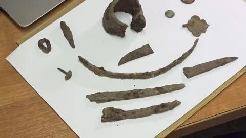 Рассматривая археологические находки