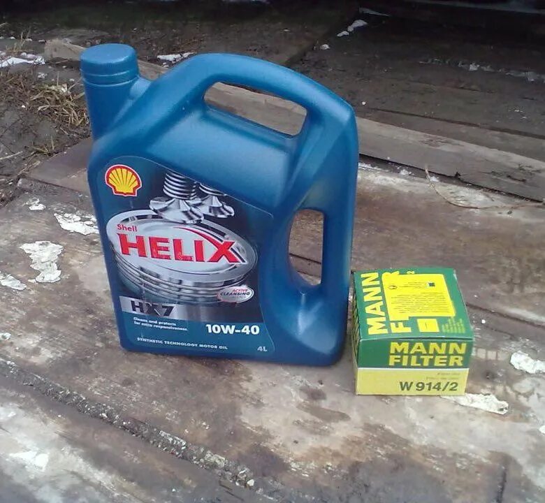 Масло shell hx7 10w 40. Шелл Хеликс 10w 40 полусинтетика. Масло Шелл Хеликс 10w 40 полусинтетика. Шелл Хеликс 10w 40 полусинтетика допуски. Моторное масло Шейл 10 40 7полусинт.