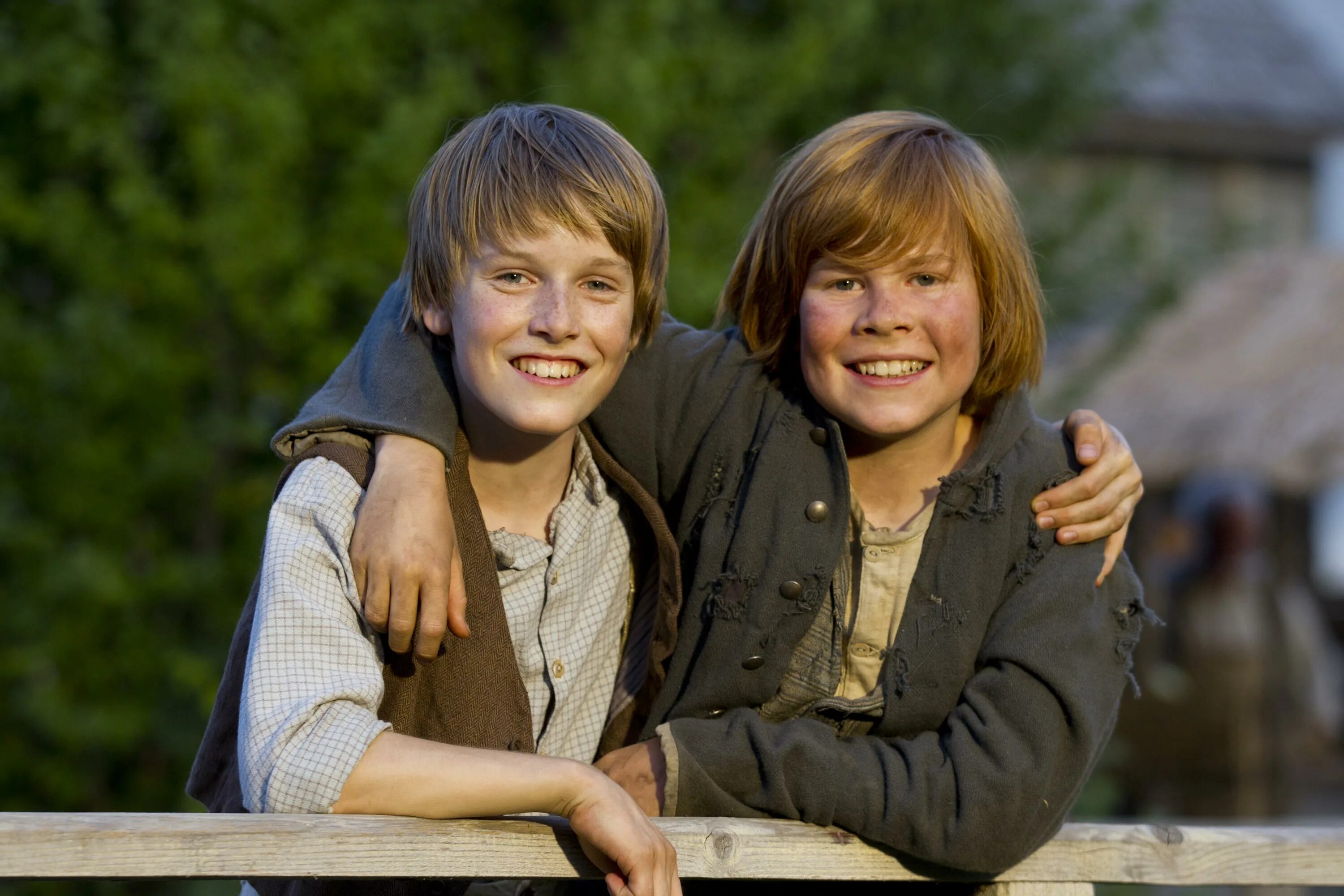 Балбесы 1985. Хроники спайдервика 2008. Балбесы (the goonies). Оливер твист 2005. Приключения двух мальчиков.