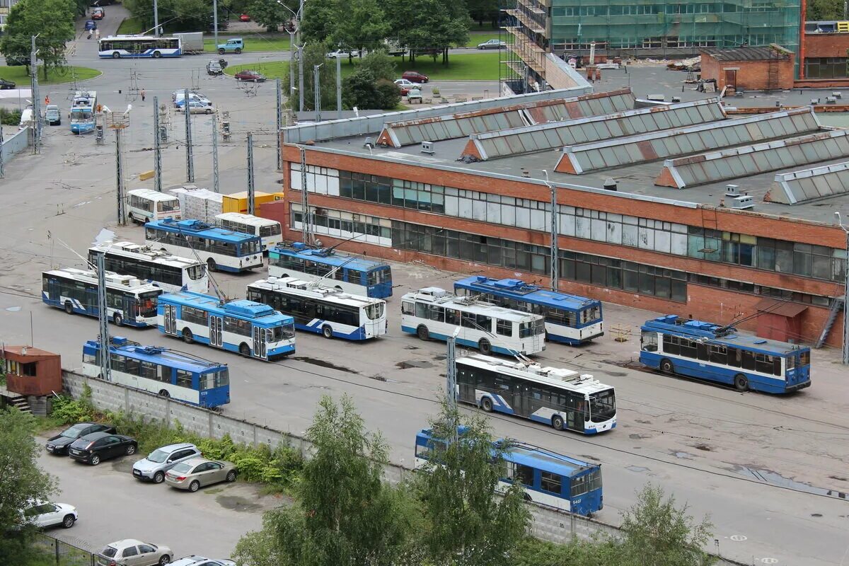 зиу-683бм1 спб. 012 волгоград. троллейбусный парк 3 санкт-петербург. третий троллейбусный парк. троллейбусный парк москва.