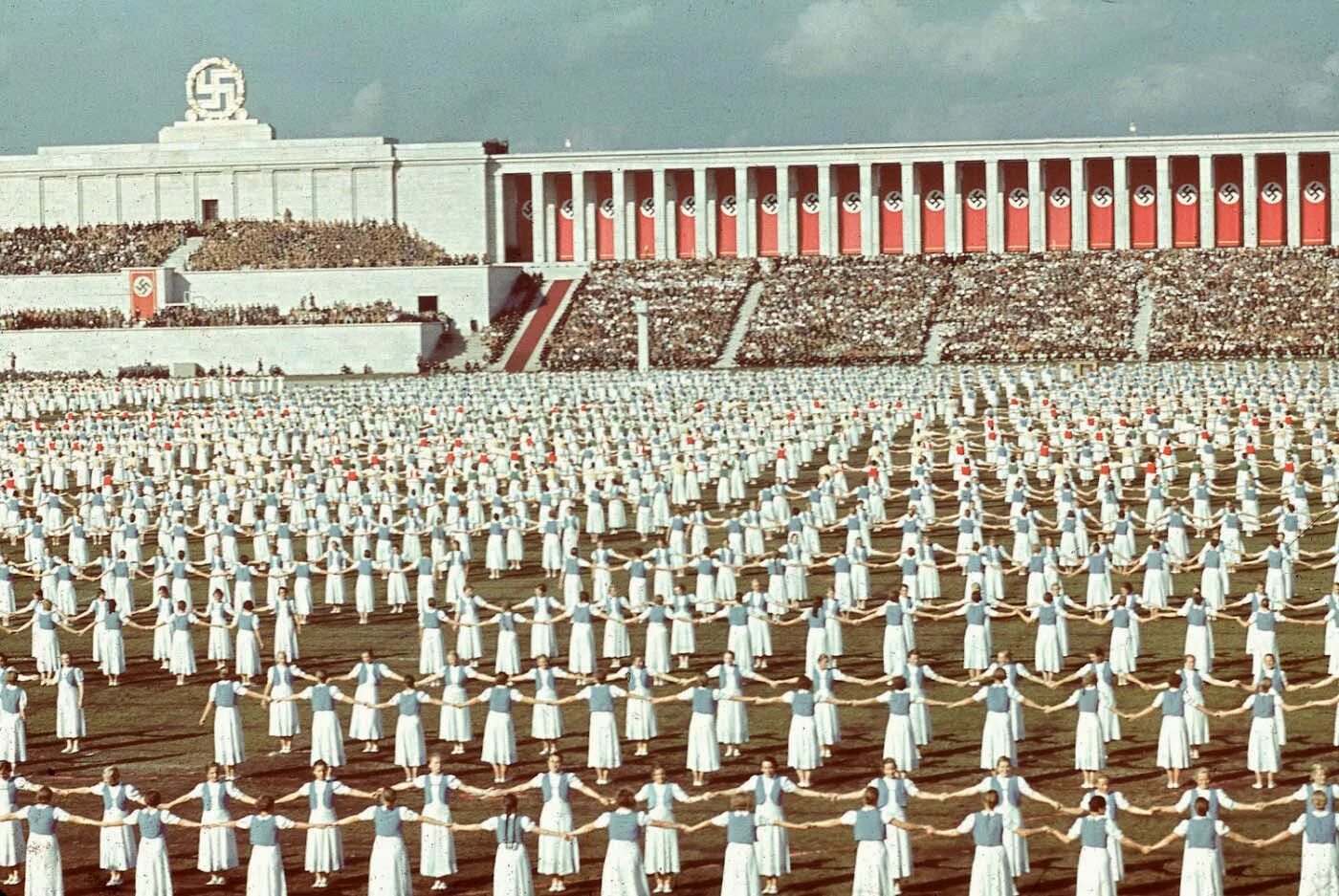 Фашистская германия парад. Съезд НСДАП В Нюрнберге. Партийный съезд НСДАП В 1938 году Нюрнберг. Съезд НСДАП В Нюрнберге 1937.