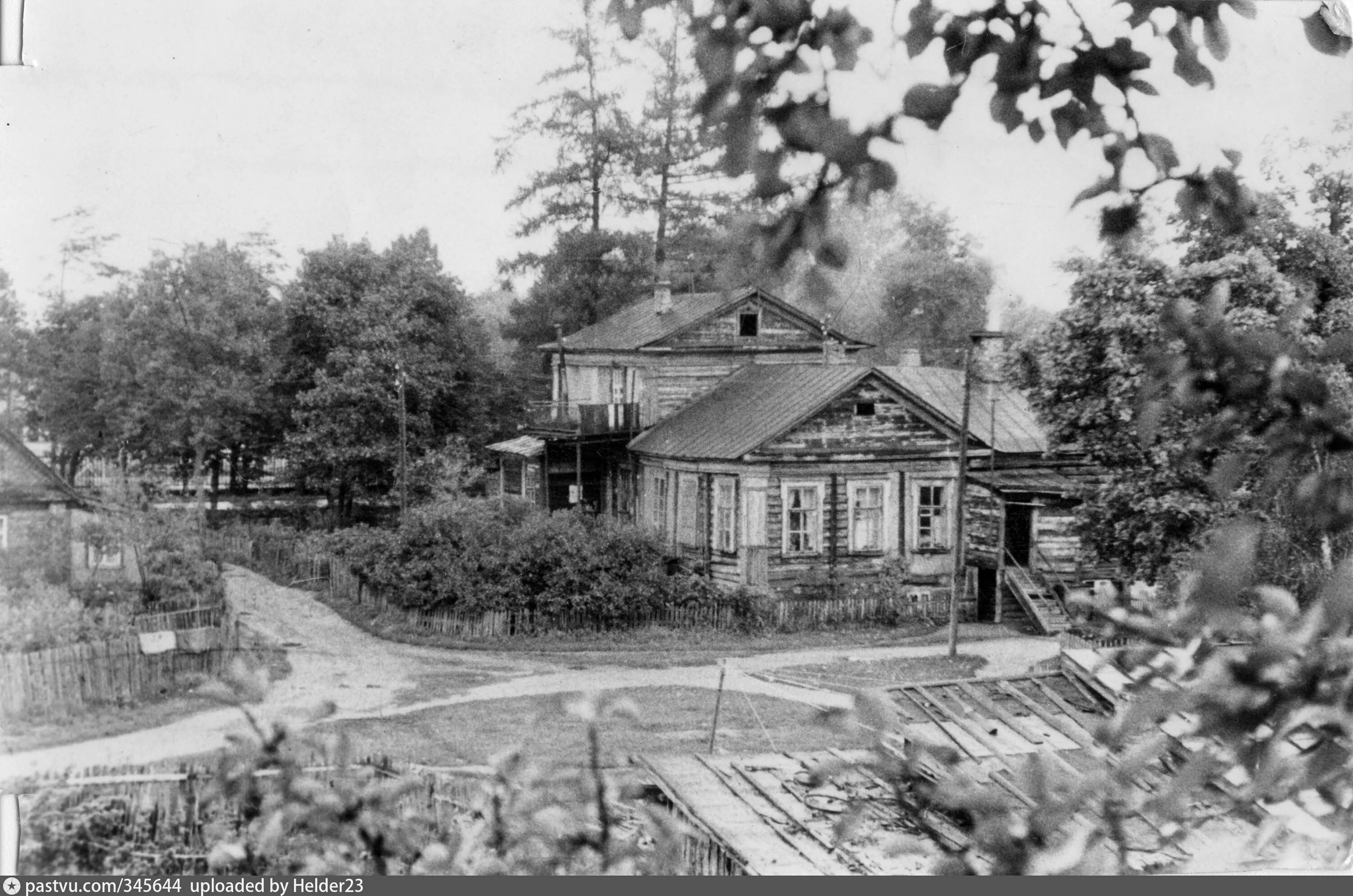 Парк Сокольники в 1956. Первые постройкивросие в 1956. Первая Дачная. Сокольники деревня 1956. Часть первая дача