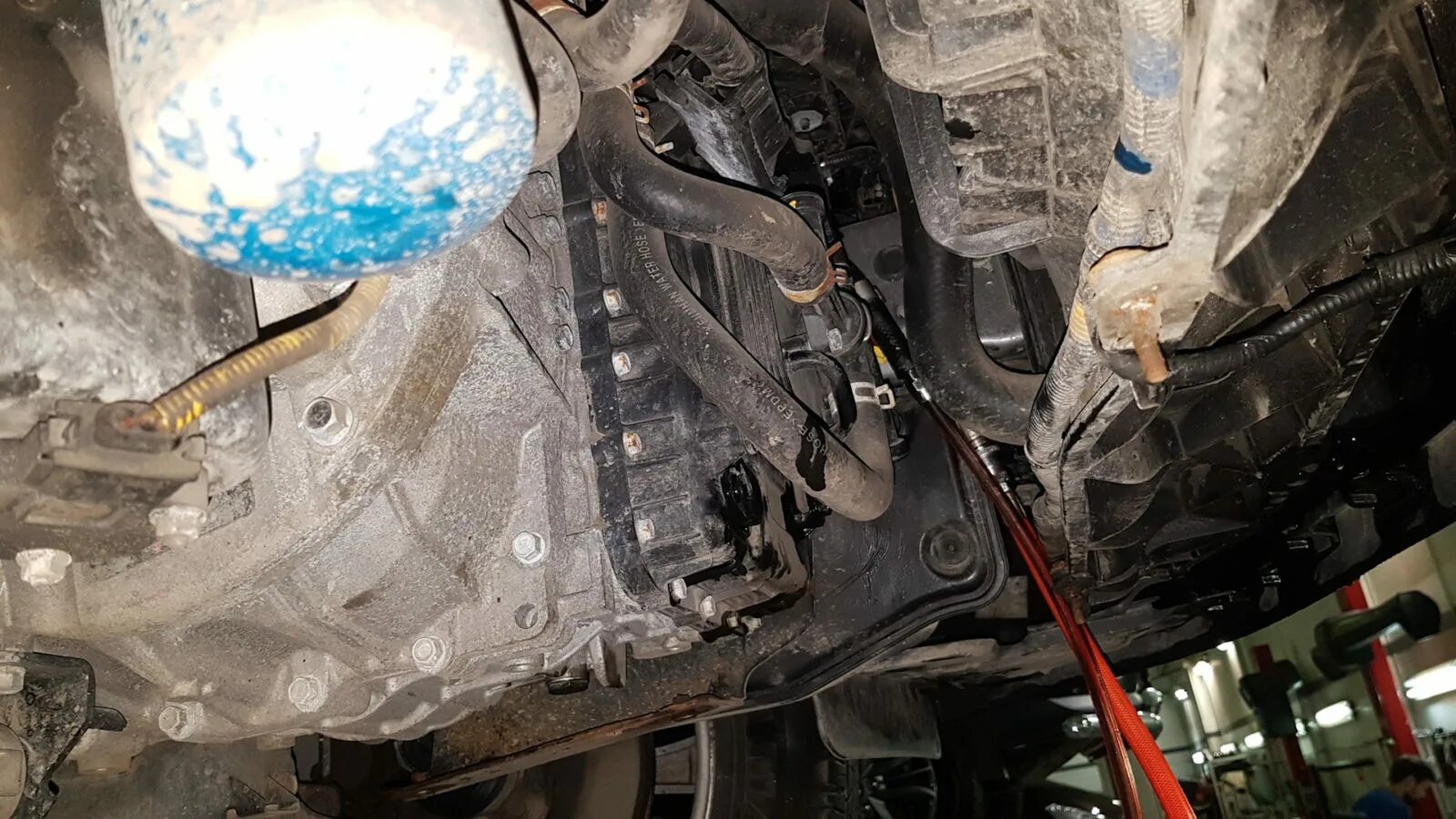 Замена масла в акпп хендай туссан. АКПП Hyundai ix35 2.0. АКПП Hyundai ix35 2.4 35 000. Фильтр АКПП Хендай ix35 дизель. АКПП Хендай ix35.