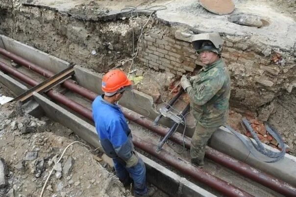 Цех теплоснабжения камаз энерго. Прорыв трубы. Копейск теплосети челябинск. Логотип муп тепловые сети. Муп коммунальные тепловые сети.