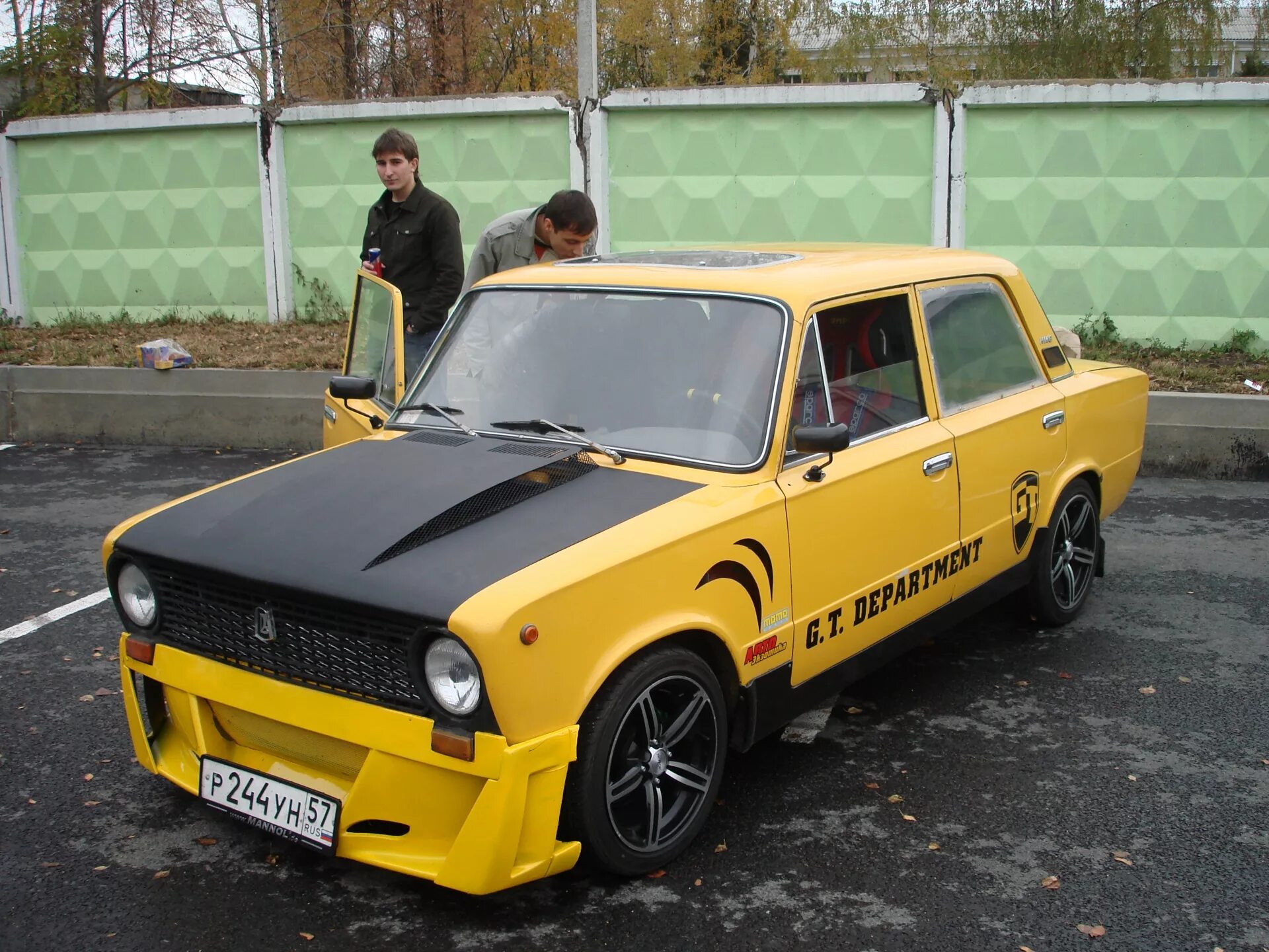 Прокачанная жигули. Тюнинговый ВАЗ 2101. ВАЗ 2101 Tuning. ВАЗ 2101 прокачанная. ВАЗ 2101 Tuning uzb.