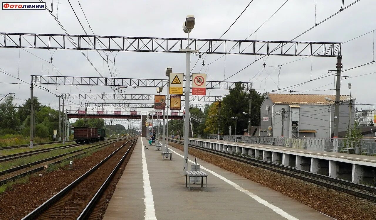 Столбовая 32. Станция Столбовая. Столбовая (станция) 2002. ЖД станция белые столбы. Московская область станция Столбовая.